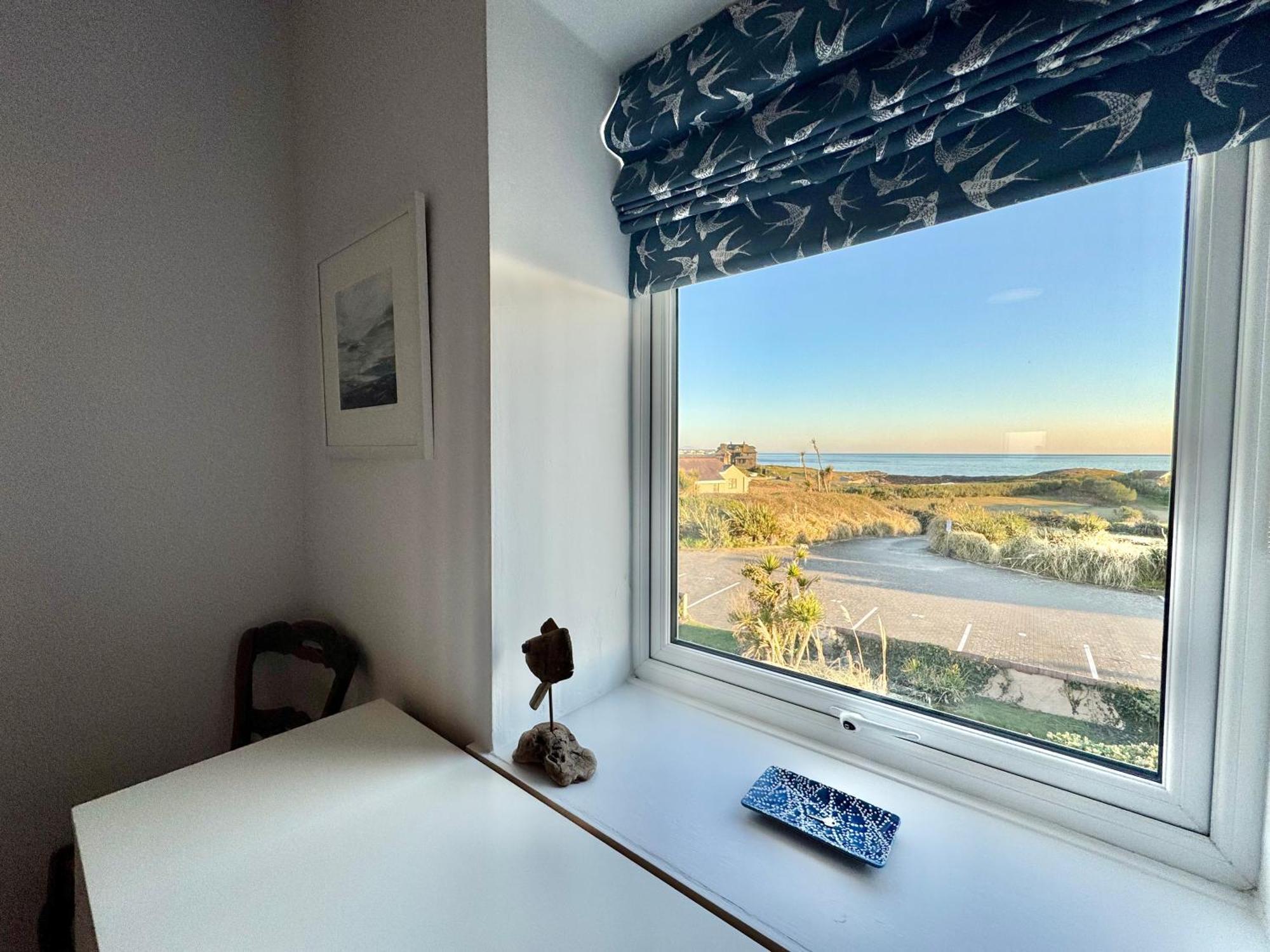 Lagoon View - Sea View- Pet Friendly - 2 Bed Apt - En-Suite Trearddur Exterior photo