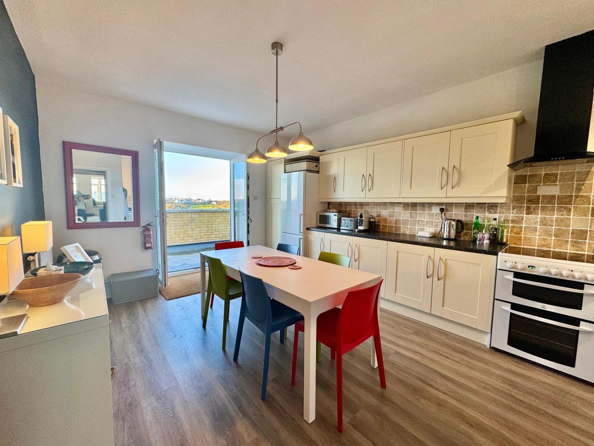Lagoon View - Sea View- Pet Friendly - 2 Bed Apt - En-Suite Trearddur Exterior photo