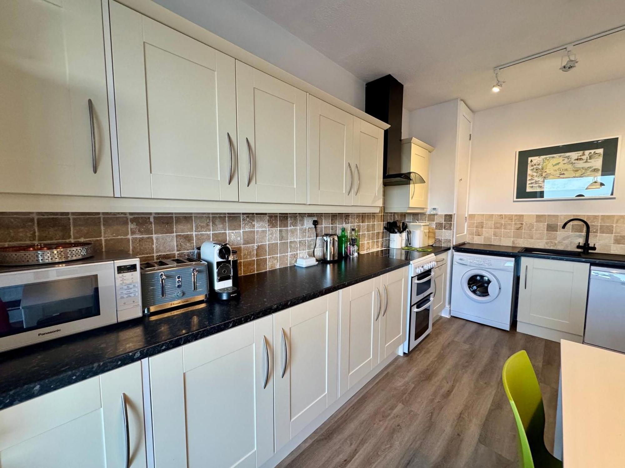 Lagoon View - Sea View- Pet Friendly - 2 Bed Apt - En-Suite Trearddur Exterior photo
