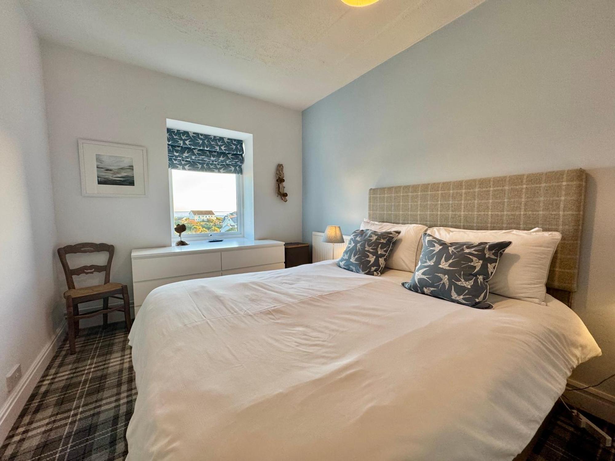 Lagoon View - Sea View- Pet Friendly - 2 Bed Apt - En-Suite Trearddur Exterior photo